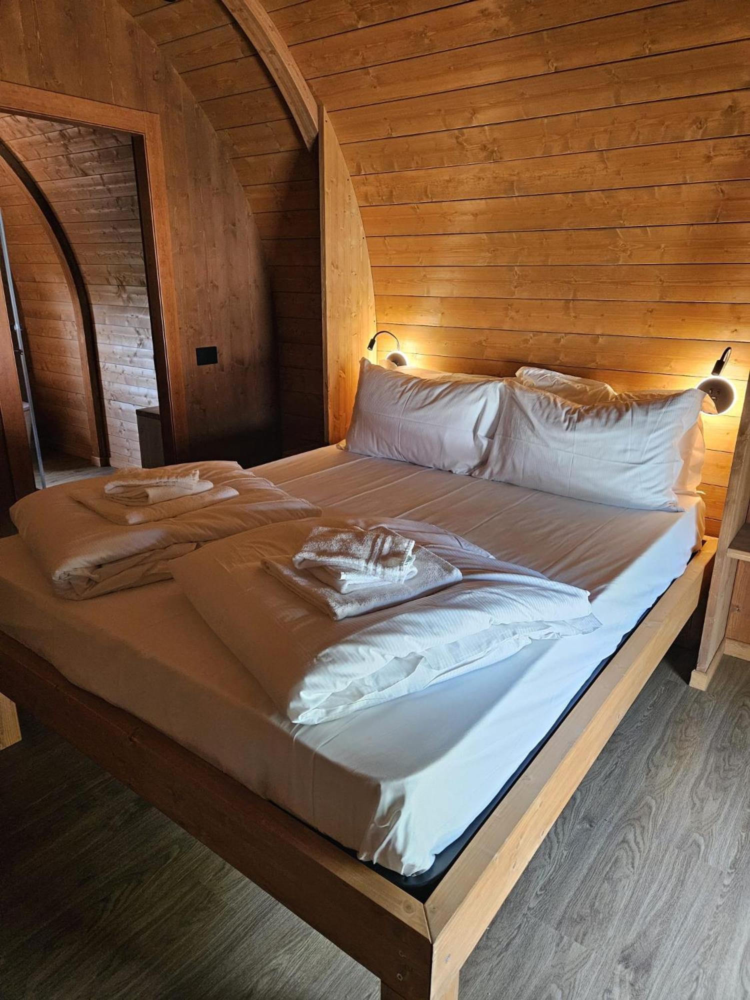 Vicolungo Glamour Lodge & Spa - Free Spa Hot Tub E Sauna المظهر الخارجي الصورة