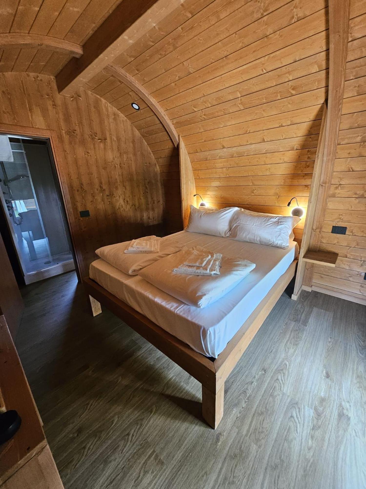 Vicolungo Glamour Lodge & Spa - Free Spa Hot Tub E Sauna المظهر الخارجي الصورة