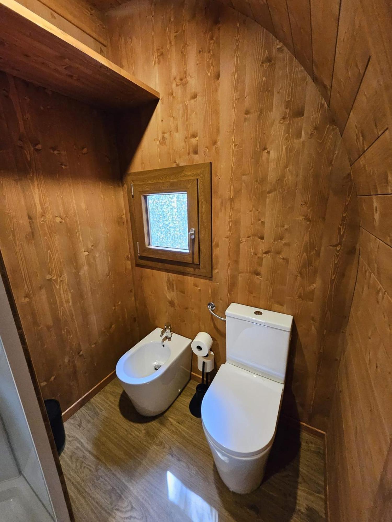 Vicolungo Glamour Lodge & Spa - Free Spa Hot Tub E Sauna المظهر الخارجي الصورة